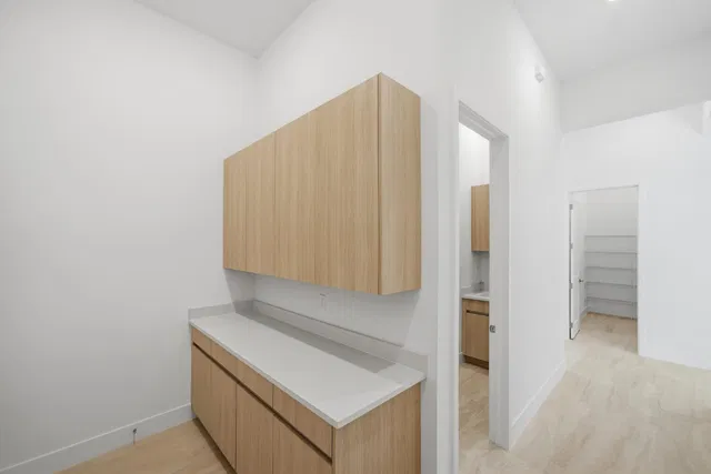  Residence photo 29