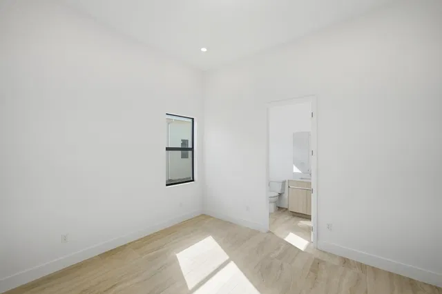  Residence photo 31