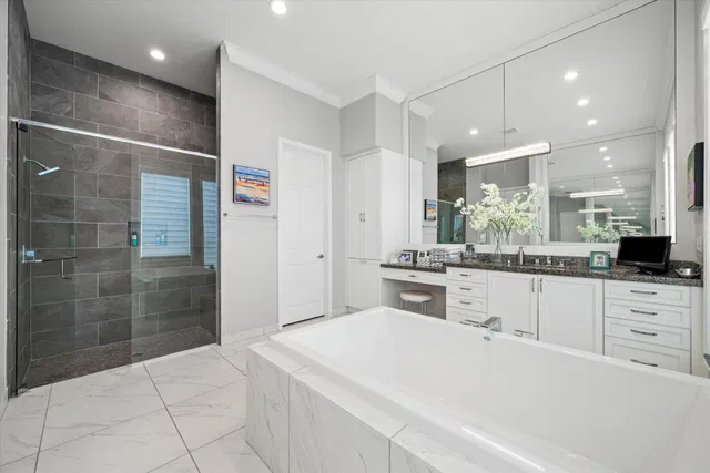 Residence photo 26