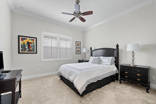 Residence photo 35