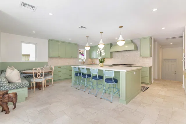 Residence photo 11
