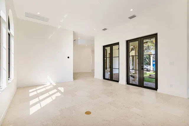  Residence photo 23
