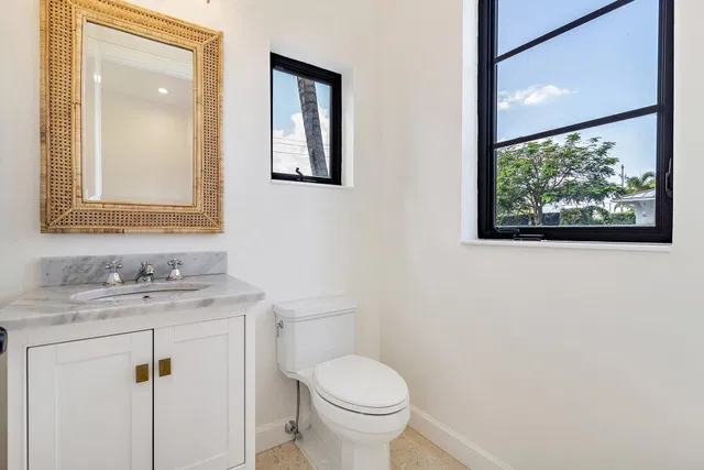  Residence photo 35