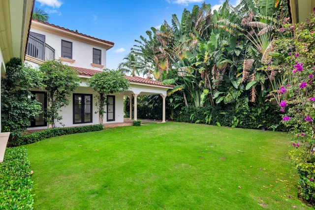  Residence photo 44
