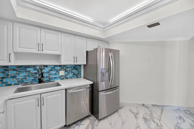 South Palm Beach Unit 409 photo 4