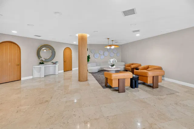 South Palm Beach Unit 409 photo 19