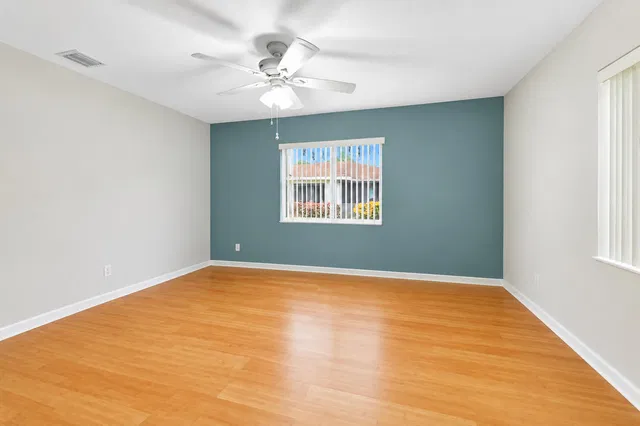 Residence photo 15