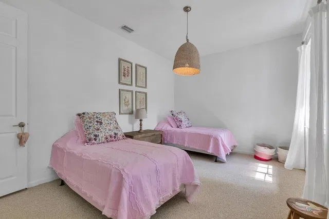  Residence photo 48