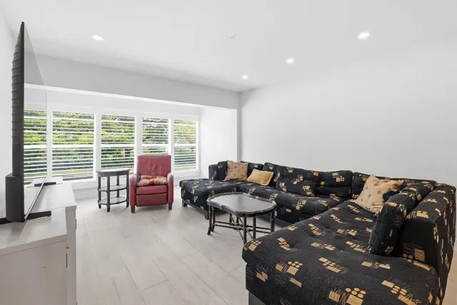  Unit 203 photo 10