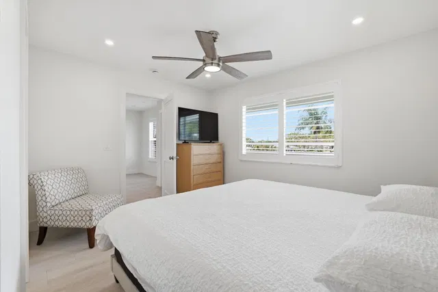  Unit 203 photo 12