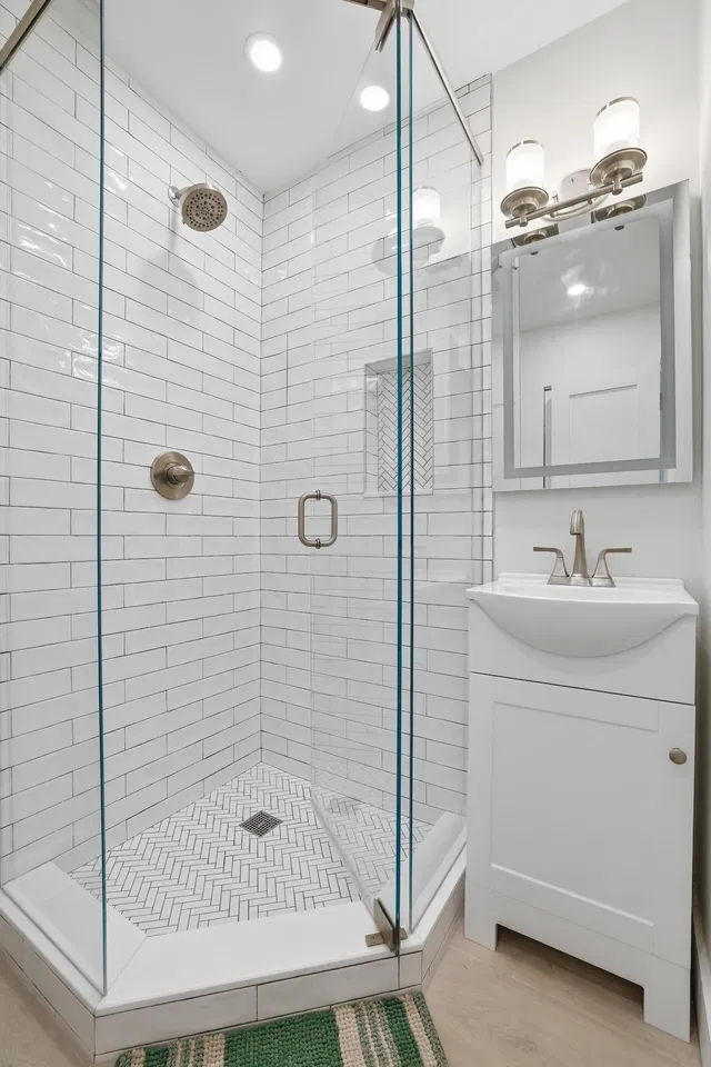  Unit 203 photo 18