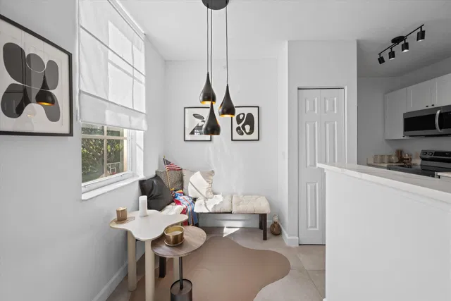 Unit 208 photo 12