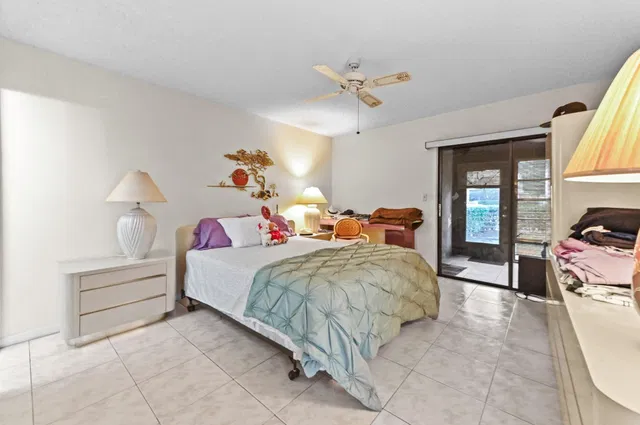 Unit 124 photo 12