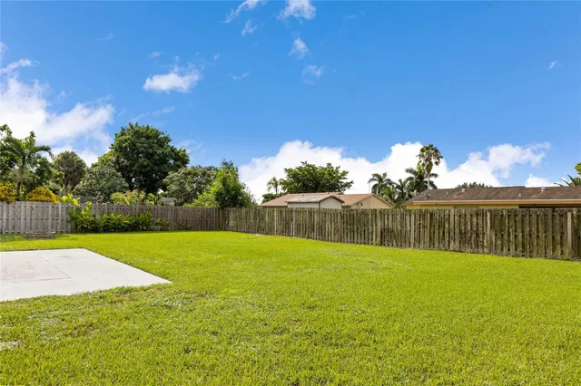  Residence photo 24