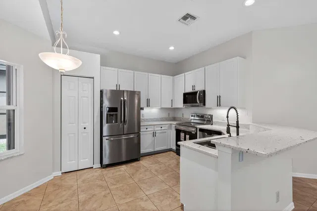 Residence photo 6