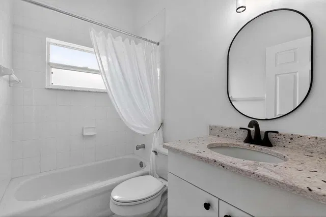 Residence photo 20