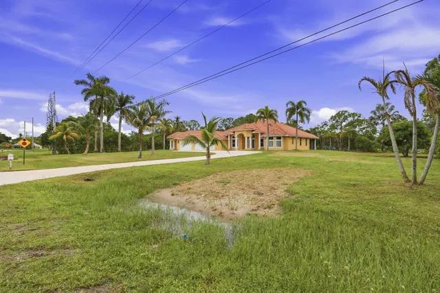 Residence photo 5