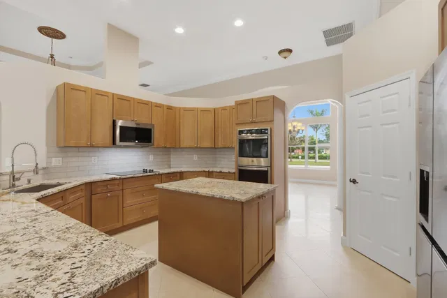 Residence photo 25