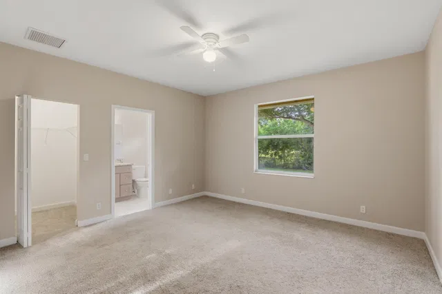 Residence photo 43
