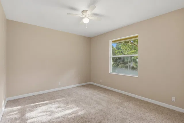 Residence photo 49