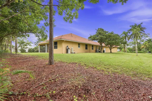 Residence photo 62