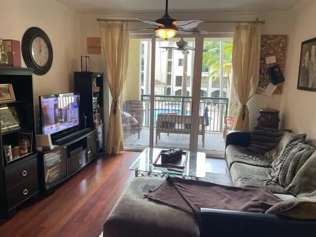 Residence photo 6
