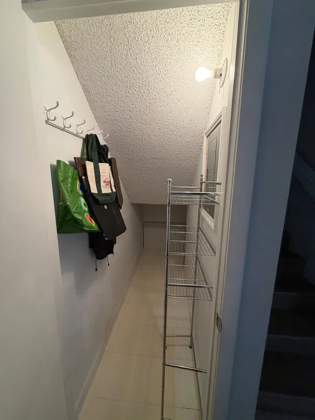  Unit A photo 22