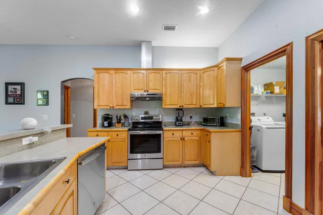  Residence photo 11