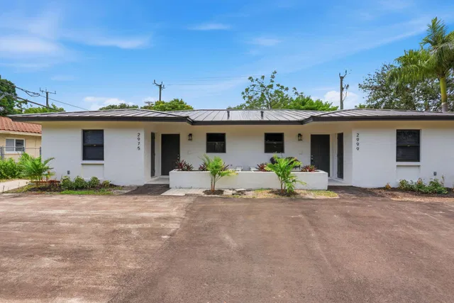 Residence photo 2