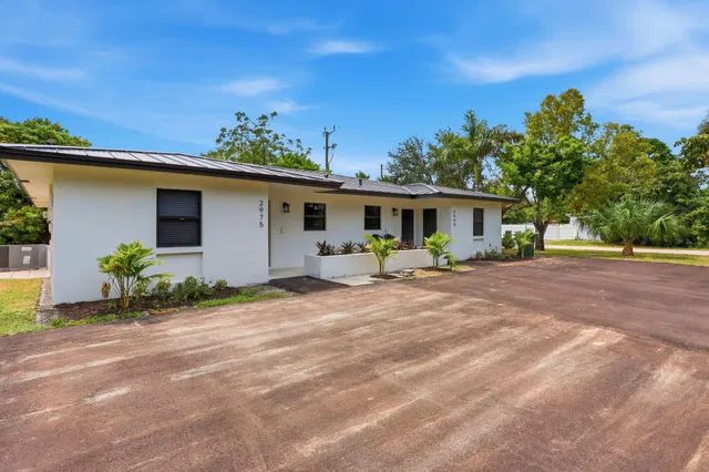 Residence photo 3