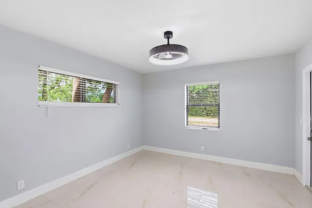 Residence photo 18