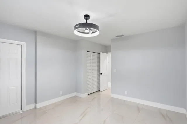 Residence photo 19