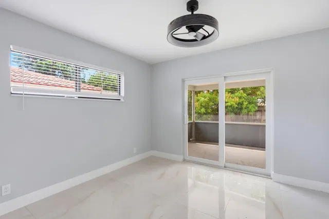 Residence photo 23