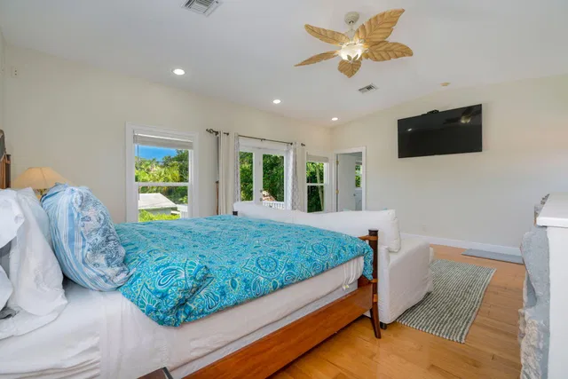 Residence photo 22