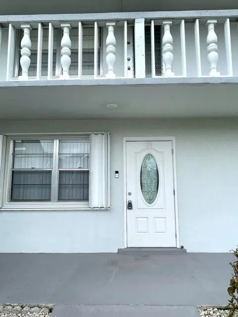  Unit 104 photo 4