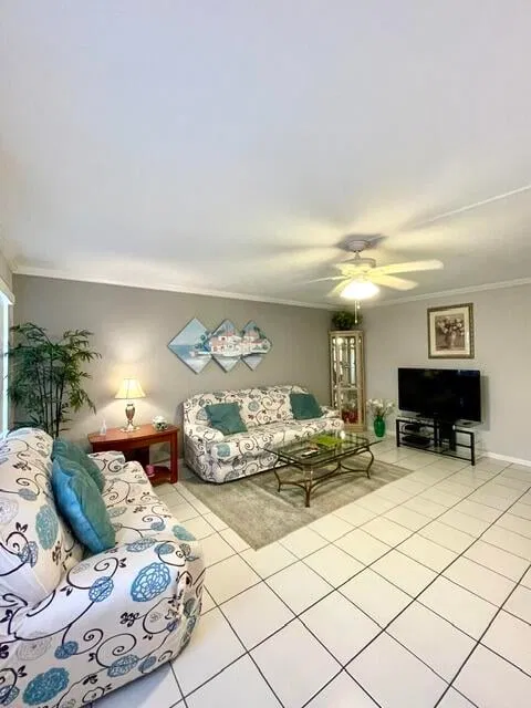 Unit 104 photo 6