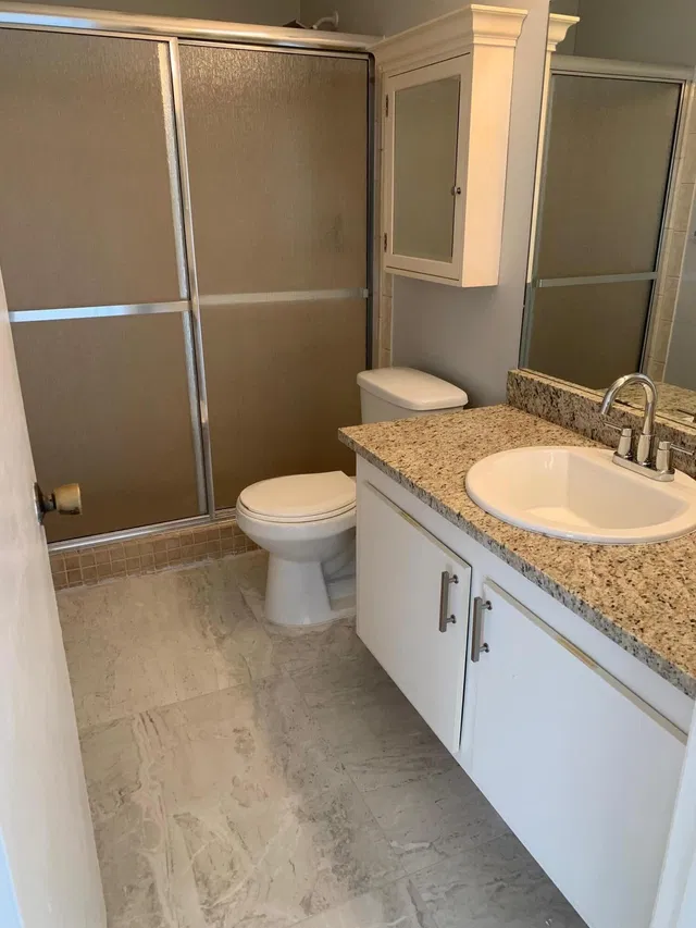  Residence photo 9