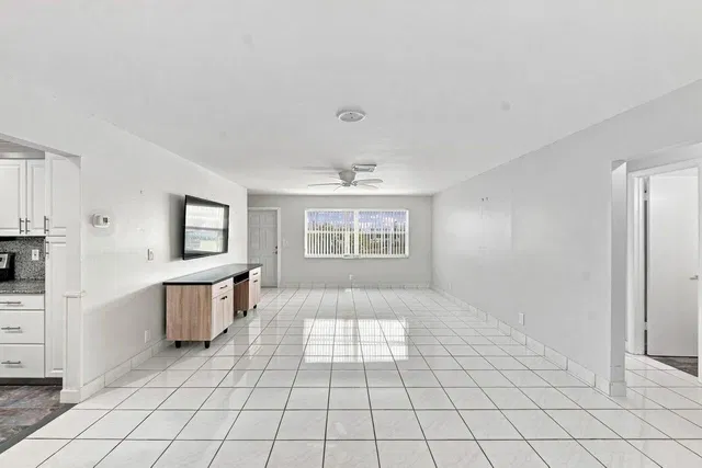 Residence photo 6