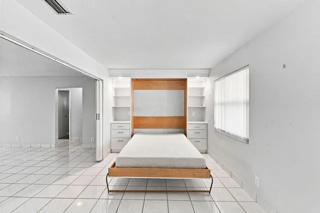 Residence photo 14