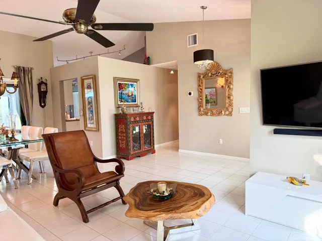  Residence photo 7