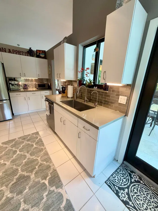  Residence photo 23