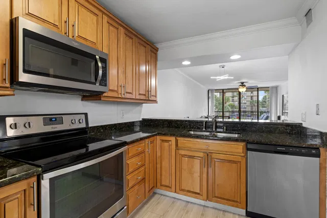 Boca Raton Unit 205 photo 9