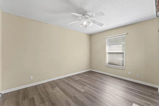 Residence photo 22