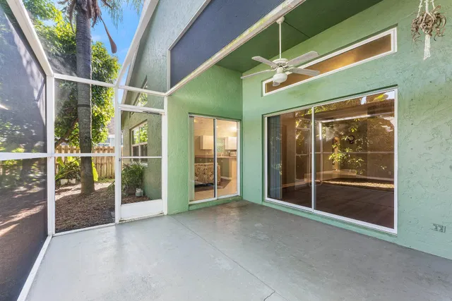 Residence photo 26
