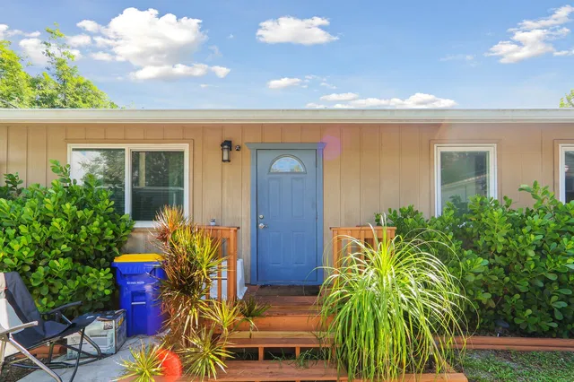 Residence photo 2