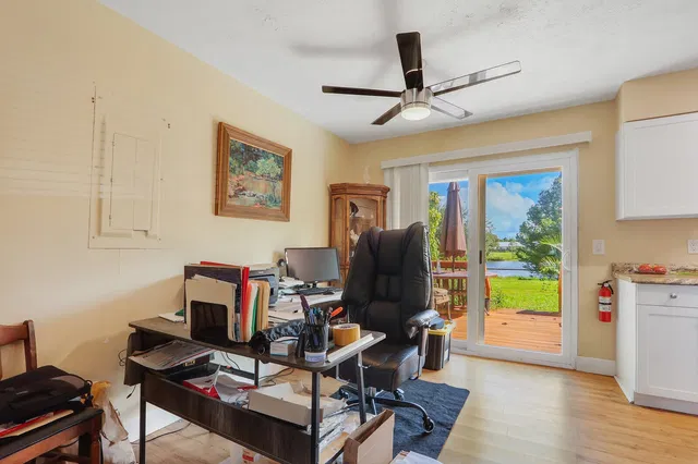 Residence photo 15
