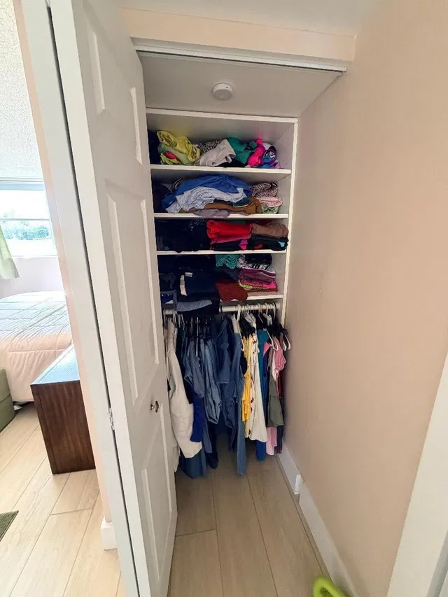 Unit 123 photo 17