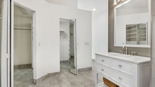 Residence photo 20