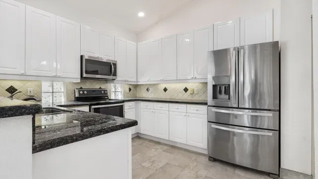 Residence photo 23