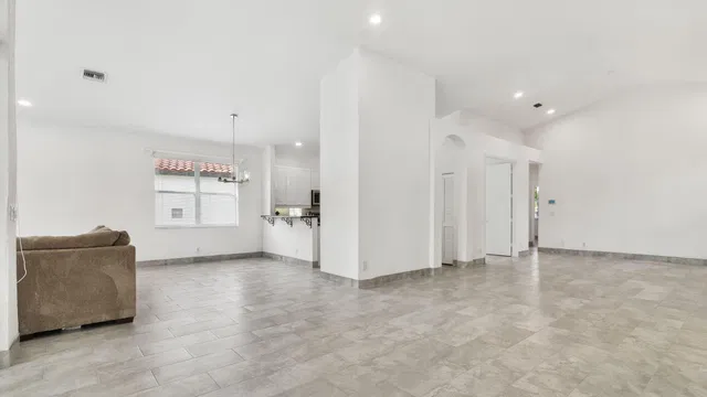 Residence photo 25